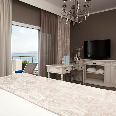 Hotel Golden Star 4*