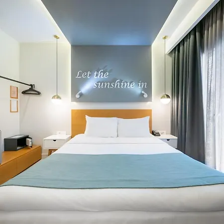 Golden Star Hotel