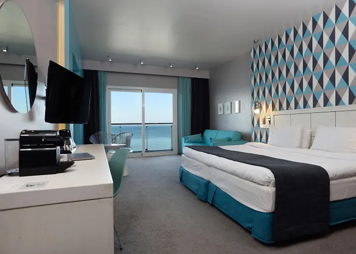 Hotel Golden Star 4*