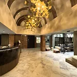黄金之星度假酒店 4* Peraía