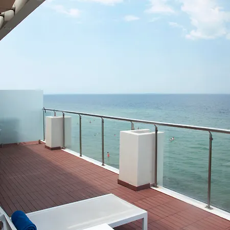 Golden Star 4* Peraía