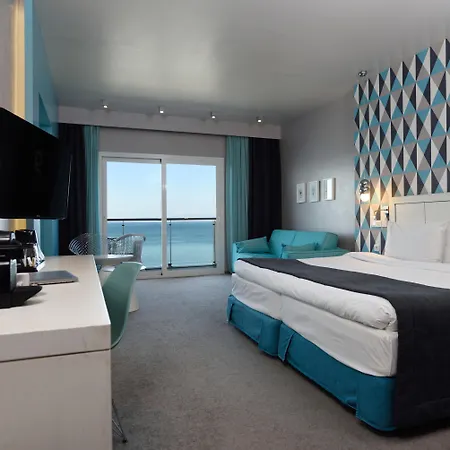 Ξενοδοχείο Golden Star 4*