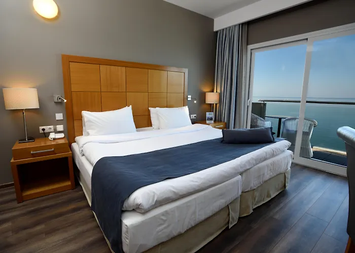 Hotell Golden Star 4*
